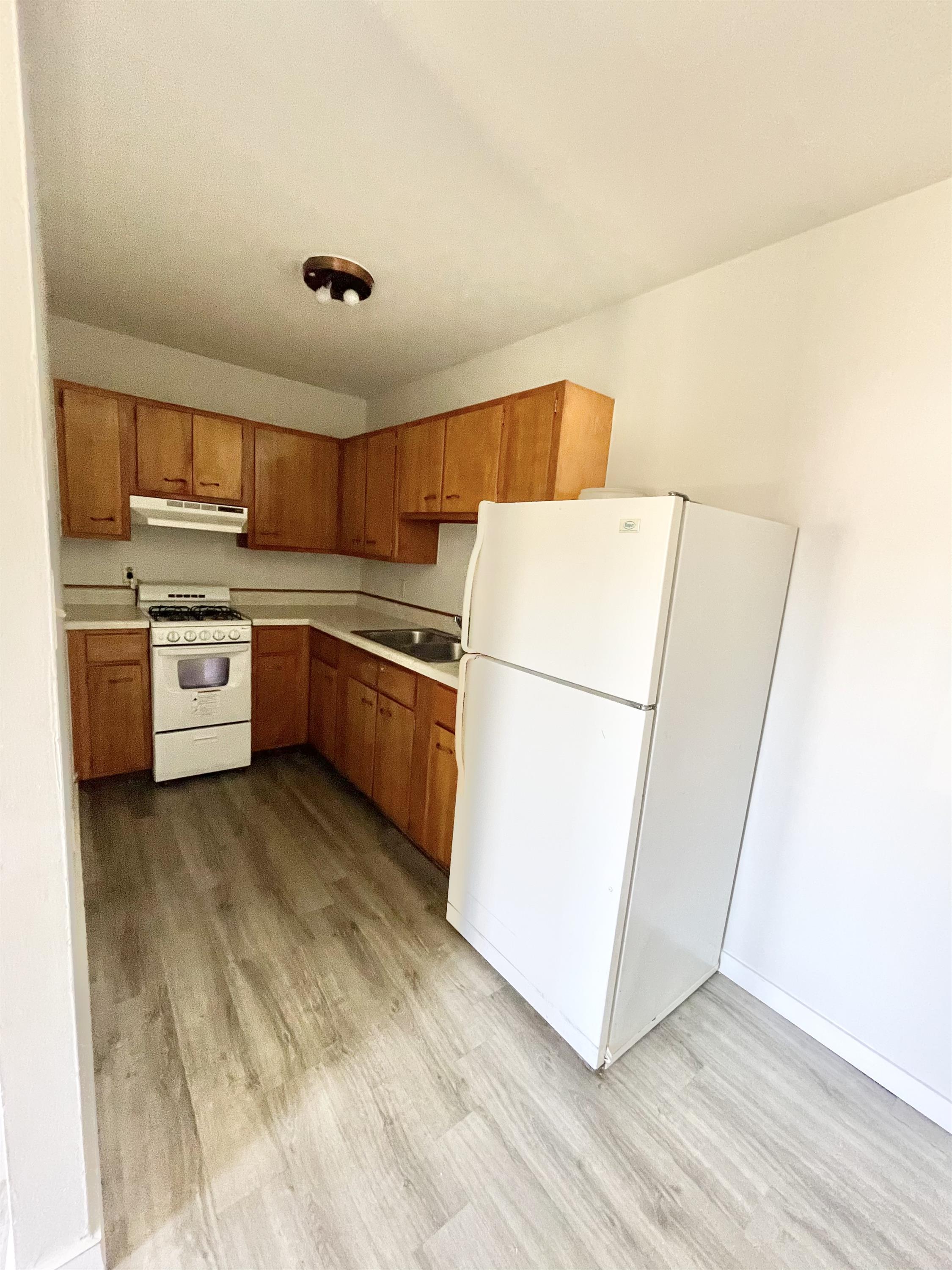 1729 Shawnee Drive - E